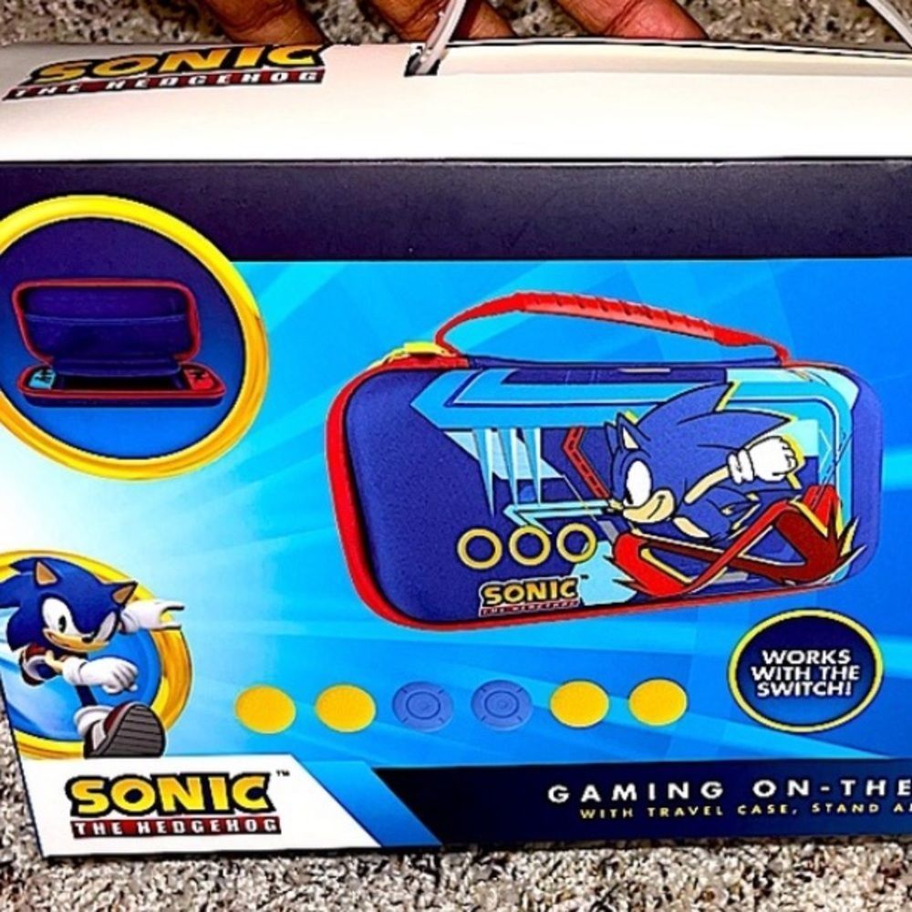 Sonic the Hedgehog Nintendo Switch Gaming Travel Kit Set w/ case, stand & grips